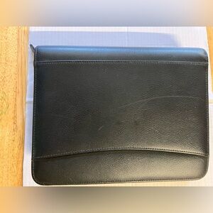 Franklyn Covey Planner Sleek and stylish black leather Planner